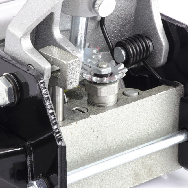 Домкрат гидравлический подкатной, 3.5 т, высота подъема 145-490 мм, с педалью Matrix