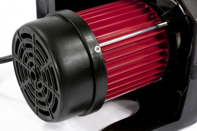 Садовый поверхностный насос KGP650, 650 Вт, 3000 л/ч, подъем 35 м Kronwerk