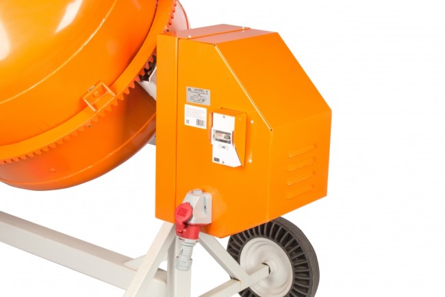 Бетоносмеситель СБР-440А.1, 440 л, 1.5 кВт, 380 В, редуктор. Бетоносмеситель СБР-440А.1, 440 л, 1.5 кВт, 380 В, редуктор.
