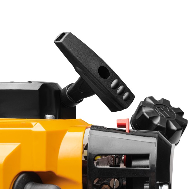 Триммер бензиновый DTS-43, 43 см3, неразъемная штанга, состоит из 2 частей Denzel Триммер бензиновый DTS-43, 43 см3, неразъемная штанга, состоит из 2 частей Denzel