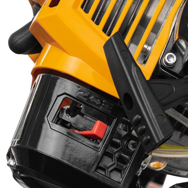 Триммер бензиновый DTS-43, 43 см3, неразъемная штанга, состоит из 2 частей Denzel Триммер бензиновый DTS-43, 43 см3, неразъемная штанга, состоит из 2 частей Denzel