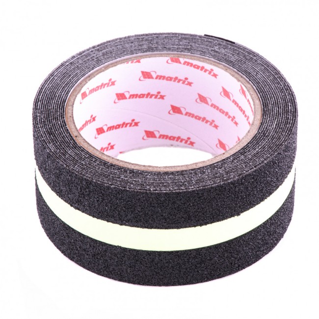 Лента клейкая противоскользящая, c фотолюминисцентной полосой 50 мм x 5 м Matrix Лента клейкая противоскользящая, c фотолюминисцентной полосой 50 мм x 5 м Matrix