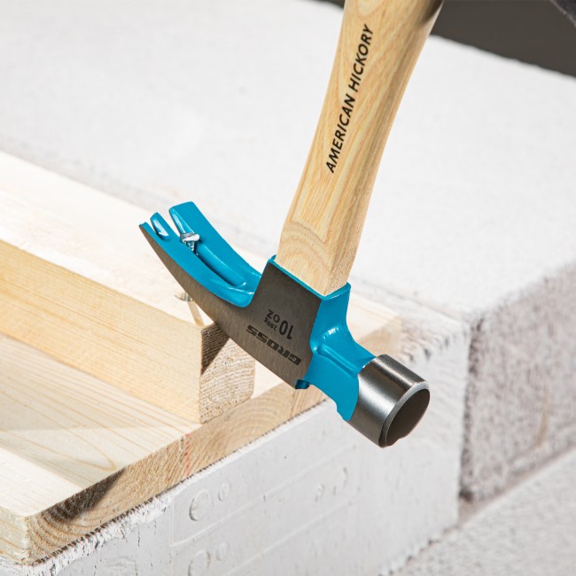 Молоток-гвоздодер, 280 г, угол 75, магнит, обрезиненная рукоятка American hickory GROSS Молоток-гвоздодер, 280 г, угол 75, магнит, обрезиненная рукоятка American hickory GROSS