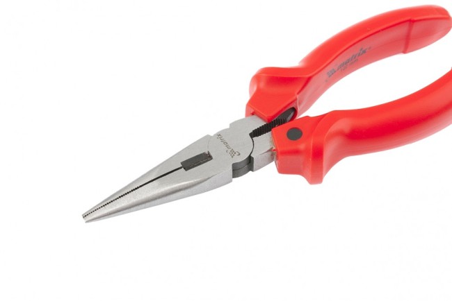 Длинногубцы прямые Standard, 160 мм, шлифованные, пластмассовые рукоятки Matrix Длинногубцы прямые Standard, 160 мм, шлифованные, пластмассовые рукоятки Matrix